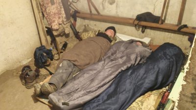 "Перші люди, які принесли на барикаду каструлю супу і термос з чаєм" – історія родини волонтерів у Сумах "Перші люди, які принесли на барикаду каструлю супу і термос з чаєм" – історія родини волонтерів у Сумах
