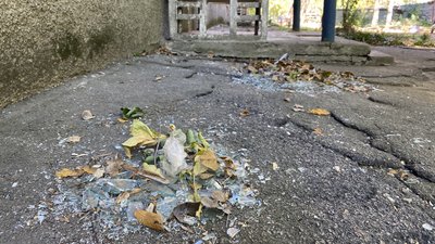 Понад три місяці жителі Нікополя на Дніпропетровщині живуть під обстрілами – фоторепортаж Понад три місяці жителі Нікополя на Дніпропетровщині живуть під обстрілами – фоторепортаж