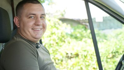 "Коля, давай швидше". Як працюють бойові медики Нацгвардії на Донеччині "Коля, давай швидше". Як працюють бойові медики Нацгвардії на Донеччині
