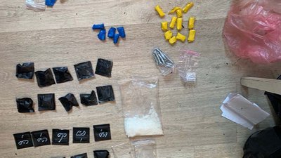 На Тернопільщині поліцейські затримали чоловіка, який розповсюджував наркотики На Тернопільщині поліцейські затримали чоловіка, який розповсюджував наркотики