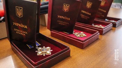 У Вінниці родинам полеглих гвардійців вручили державні нагороди