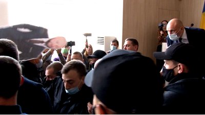 Конфлікт на сесії: у Черкасах мер посварився Конфлікт на сесії: у Черкасах мер посварився