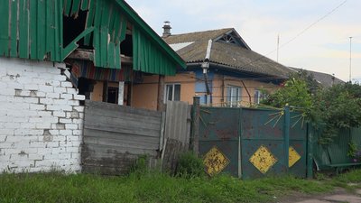 Пошкоджений будинок жінки