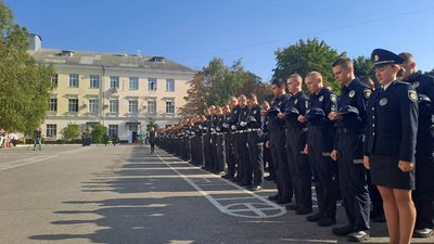 Після присяги присутні вшанували пам'ять загиблих у російсько-українській війні. Після присяги присутні вшанували пам'ять загиблих у російсько-українській війні.