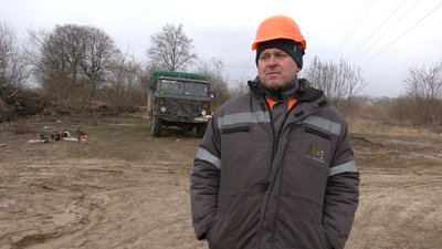 Електромонтер Андрій Шпить Електромонтер Андрій Шпить