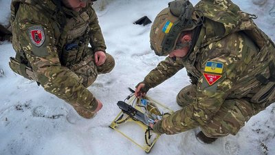 Вибухотехніки поліції знешкодили безпілотник біля Сум.