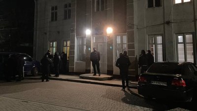 Довибори у Верховну Раду: група нардепів від "Слуги народу" їде на Франківщину Довибори у Верховну Раду: група нардепів від "Слуги народу" їде на Франківщину