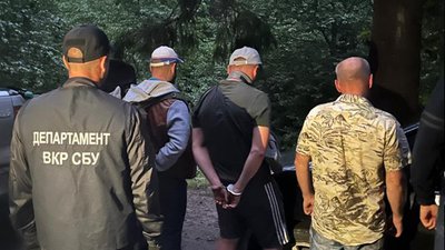 "Перевозили квадроциклами через Карпати". На Франківщині заблокували канал незаконного виїзду ухилянтів за кордон — СБУ