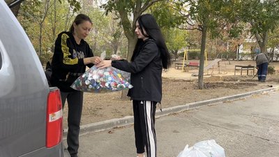 Дрони за кришечки. Волонтери з Миколаєва допомагають довкіллю та військовим Дрони за кришечки. Волонтери з Миколаєва допомагають довкіллю та військовим