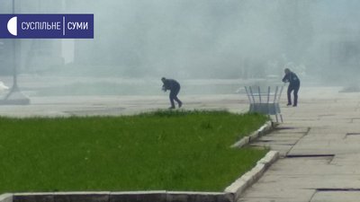 У Сумах тероборонівці відпрацьовували захист адмінбудівлі У Сумах тероборонівці відпрацьовували захист адмінбудівлі