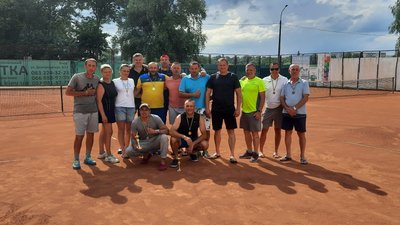 Парний любительський турнір з тенісу відбувся у Сумах