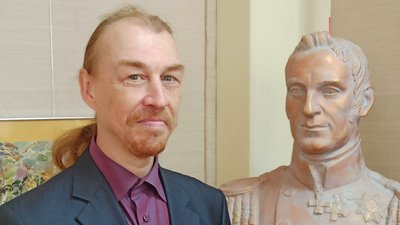 Персональна виставка миколаївського митця відкрилася у художньому музеї