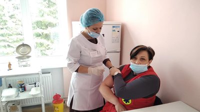 Вакцинація від COVID на Харківщині: як триває кампанія у громадах області