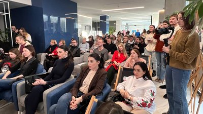 У Тернополі відбувся форум для переселенців, які працюють онлайн У Тернополі відбувся форум для переселенців, які працюють онлайн