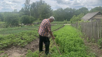 250 кілометрів пішки: на Тернопільщині проживає переселенець з Херсонщини 250 кілометрів пішки: на Тернопільщині проживає переселенець з Херсонщини