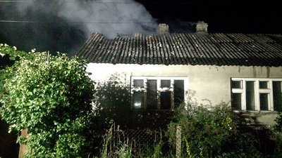 Вночі сталася пожежа у селі на Закарпатті. Вогонь охопив понад 40 м² будинку
