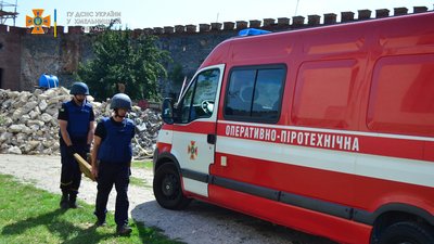 У державному заповіднику «Межибіж», що на Хмельниччині, знайшли бомбу