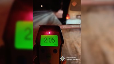 Позбавлений права керування, а вміст алкоголю перевищував норму в 10 разів: на Чернігівщині на водія склали протоколи