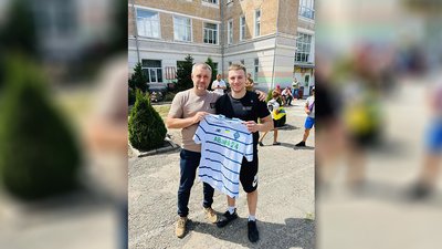 Кращий бомбардир турніру Артем Ломов Кращий бомбардир турніру Артем Ломов