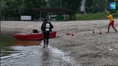 У Києві обстежують стан водойм: що показали проби води з Білого озера У Києві обстежують стан водойм: що показали проби води з Білого озера