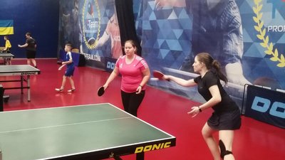 Херсонські спортсмени вибороли перемогли на чемпіонаті України з настільного тенісу Херсонські спортсмени вибороли перемогли на чемпіонаті України з настільного тенісу