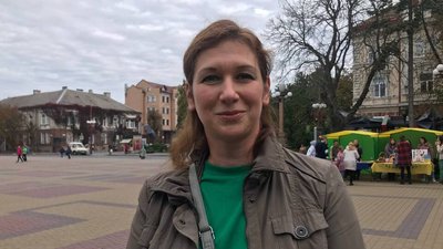 У Тернополі провели благодійний ярмарок на підтримку ЗСУ У Тернополі провели благодійний ярмарок на підтримку ЗСУ