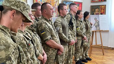 Виставка про прикордонників Виставка про прикордонників
