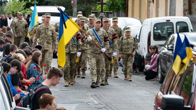 В Ужгороді попрощалися із полеглим на війні Святославом Тимощуком