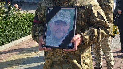 "Після війни мріяв потрапити на рибалку": у Луцьку попрощалися з загиблим Валерієм Кужелюком