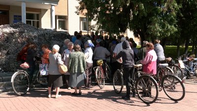 Жителі Менщини просять депутатів призупинити діяльність церков Московського патріархату на території громади Жителі Менщини просять депутатів призупинити діяльність церков Московського патріархату на території громади