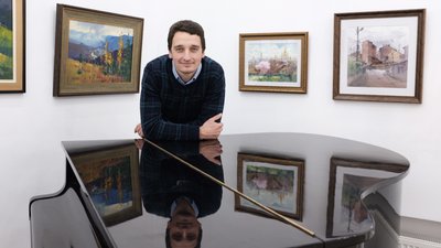 «Накрутив більше десяти тисяч кілометрів» — буковинець подорожує велосипедом і малює аквареллю «Накрутив більше десяти тисяч кілометрів» — буковинець подорожує велосипедом і малює аквареллю