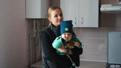 На Сумщині 12 родин, які залишилися без житла через війну, отримали квартири На Сумщині 12 родин, які залишилися без житла через війну, отримали квартири
