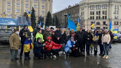У Харкові відбувся автопробіг "Ми любимо Україну" У Харкові відбувся автопробіг "Ми любимо Україну"
