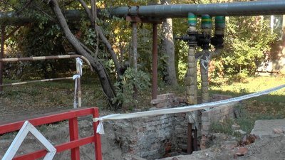У мешканців двох полтавських багатоповерхівок через порив на трубопроводі нема гарячої води У мешканців двох полтавських багатоповерхівок через порив на трубопроводі нема гарячої води