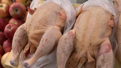 Ціни на свіже м’ясо на луцьких ринках знизились на 20% Ціни на свіже м’ясо на луцьких ринках знизились на 20%