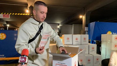 Волонтер Віталій Дольний Волонтер Віталій Дольний