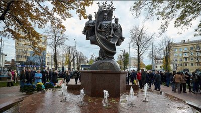 Масові заходи вихідними у Харкові відвідали понад 20 тисяч людей Масові заходи вихідними у Харкові відвідали понад 20 тисяч людей