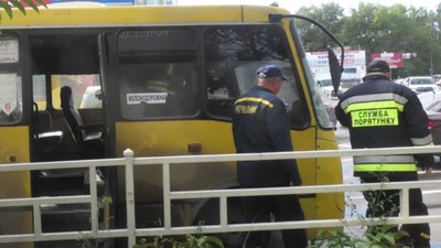 У Херсоні під час руху загорілася маршрутка