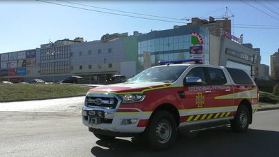 Рятувальники з гучномовцями закликали сумчан дотримуватися карантину