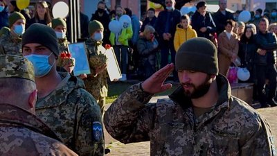 Воїни "десятки" повернулися в Коломию із зони проведення ООС Воїни "десятки" повернулися в Коломию із зони проведення ООС