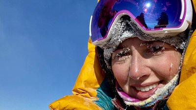 Дніпрянка підкорила найвищий масив Антарктики Дніпрянка підкорила найвищий масив Антарктики