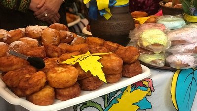 Пампухи від господинь. У Франківську відзначають четверту річницю створення громади Пампухи від господинь. У Франківську відзначають четверту річницю створення громади