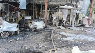 Пожежа на київській АЗС: поліція з’ясовує причини, двоє із трьох потерпілих у тяжкому стані