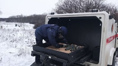 У каналі Сіверський Донець-Донбас поблизу лінії розмежування знайшли 5 артснарядів. ФОТО
