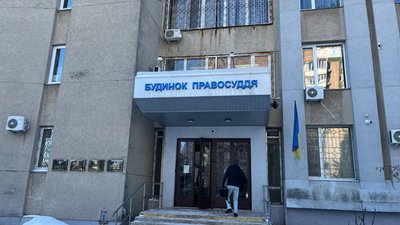 Троє черкащан отримали підозру в незаконному привласненні майна