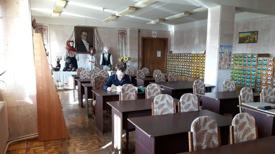 Полтавський історик працює з архівами