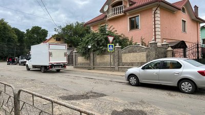 На частині вулиці Горіхівська поточно відремонтують дорогу На частині вулиці Горіхівська поточно відремонтують дорогу