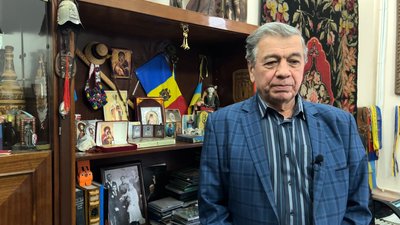 У першу ніч у Бахмуті нарахував 60 прильотів: викладач ансамблю "Сонечко" із Житомира пішов добровольцем у ЗСУ У першу ніч у Бахмуті нарахував 60 прильотів: викладач ансамблю "Сонечко" із Житомира пішов добровольцем у ЗСУ