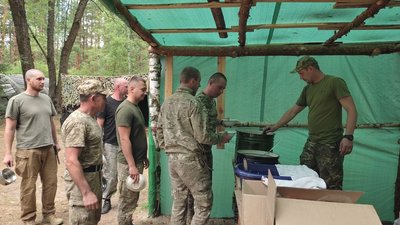 Польова кухня та окопи: волинські тероборонівці показали закріплені позиції