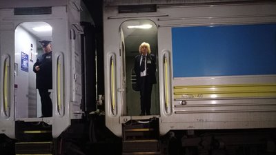 На напрямку "Запоріжжя — Ужгород" запустили потяг із жіночим вагоном На напрямку "Запоріжжя — Ужгород" запустили потяг із жіночим вагоном